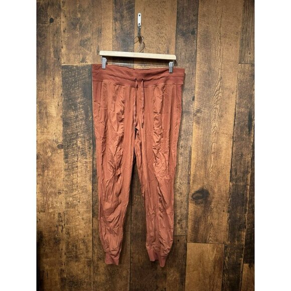 Lululemon Dance Studio Jogger Dark Terracotta Sz 12 EUC - Picture 2 of 8